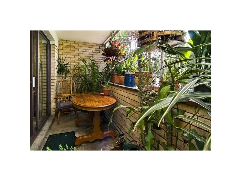 2/315-317 Burns Bay Road, Lane Cove NSW 2066