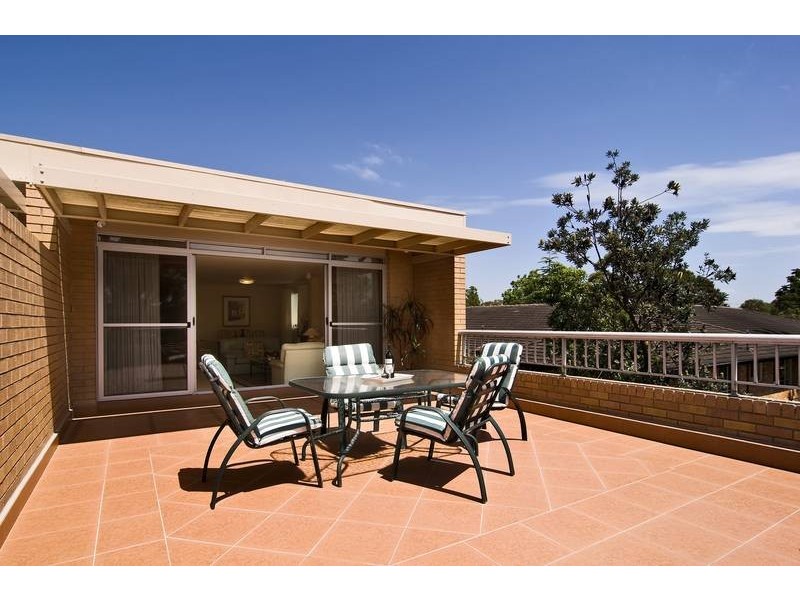 2/87 Burns Bay Road, Lane Cove NSW 2066