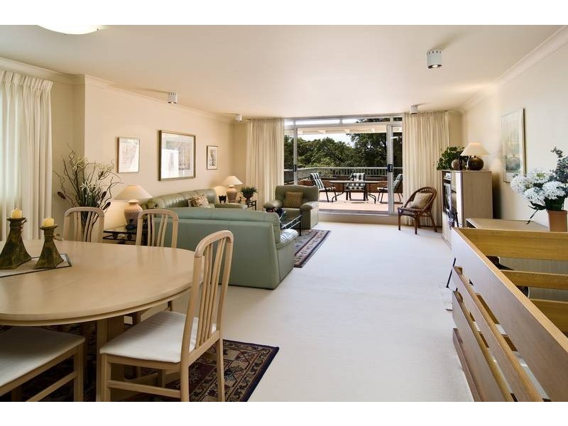 2/87 Burns Bay Road, Lane Cove NSW 2066