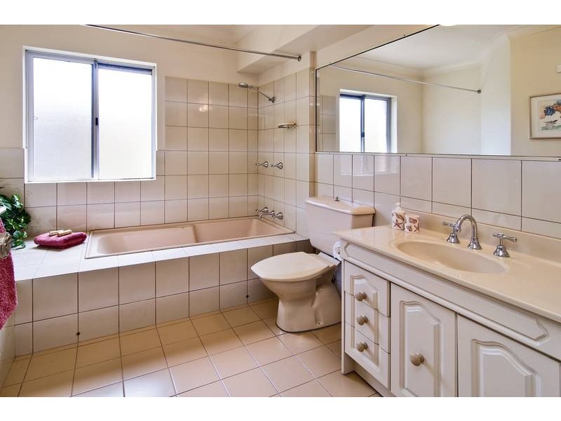 2/87 Burns Bay Road, Lane Cove NSW 2066