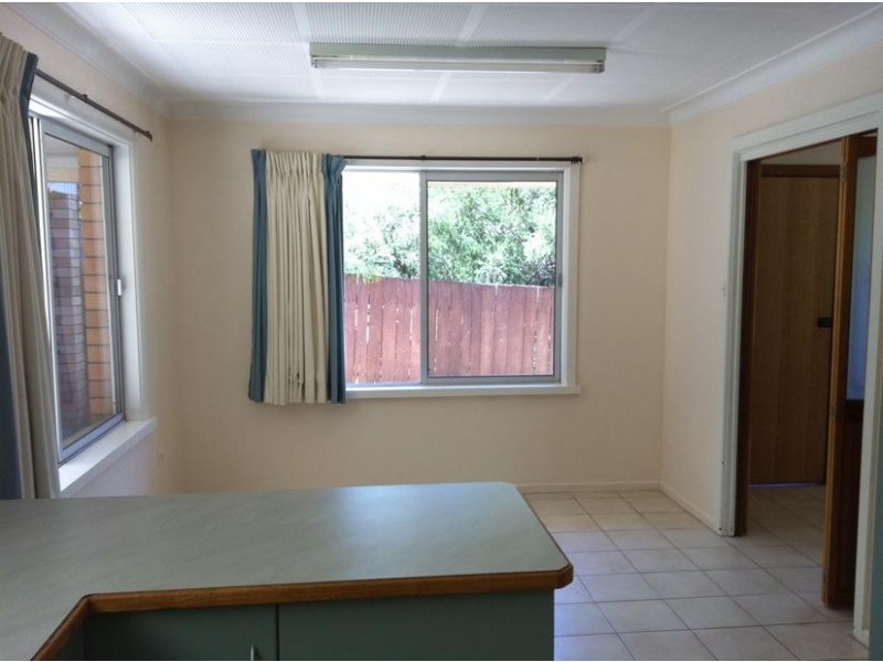 4 Laurence Avenue, Armidale NSW 2350