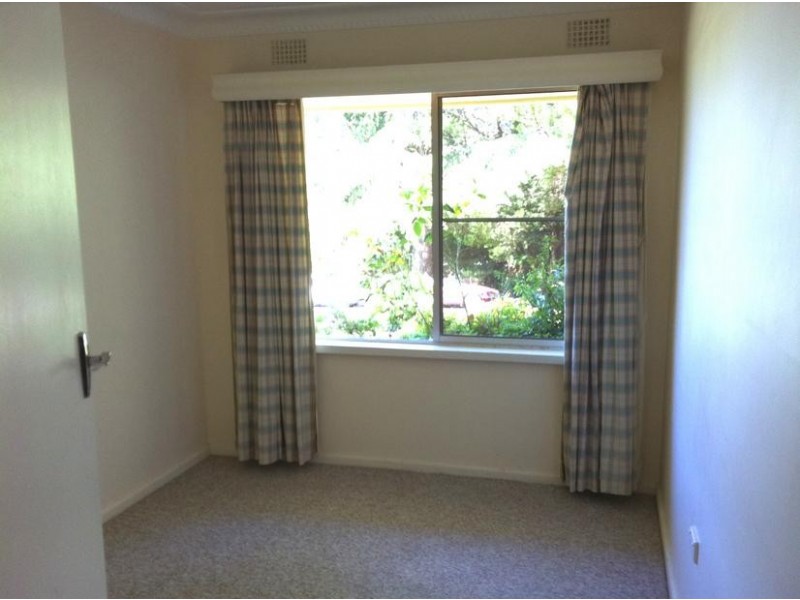 4 Laurence Avenue, Armidale NSW 2350