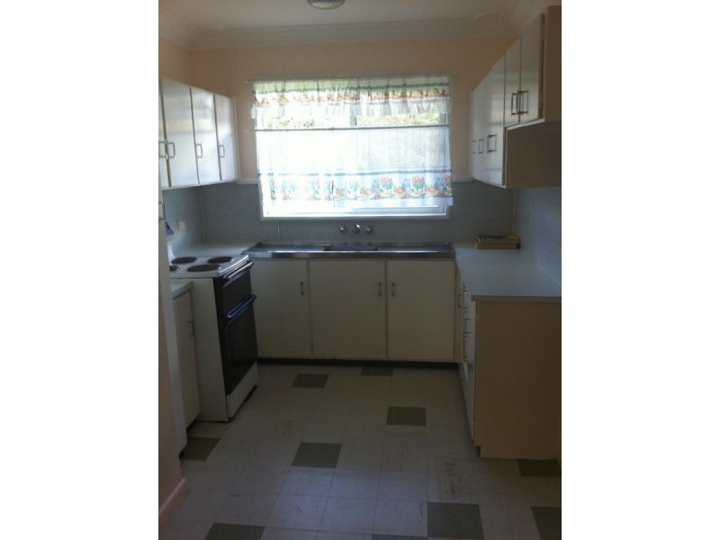2/5 Glenelg Road, Armidale NSW 2350