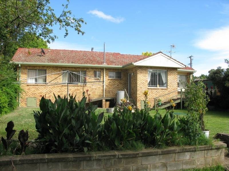 15 Rockvale Road, Armidale NSW 2350