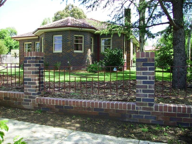 166 Taylor Street, Armidale NSW 2350