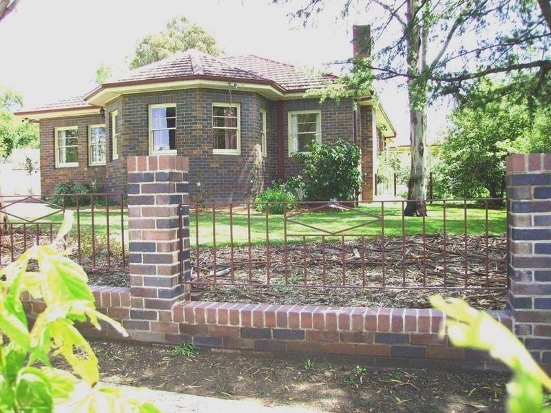 166 Taylor Street, Armidale NSW 2350