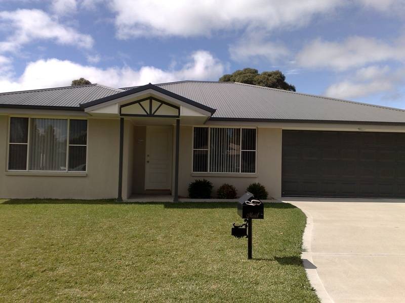 27 Rusden Court, Armidale NSW 2350