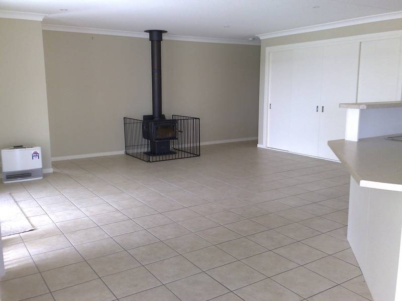 27 Rusden Court, Armidale NSW 2350