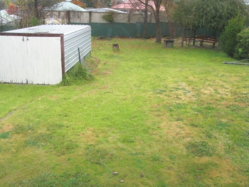 4 McLean Avenue, Armidale NSW 2350