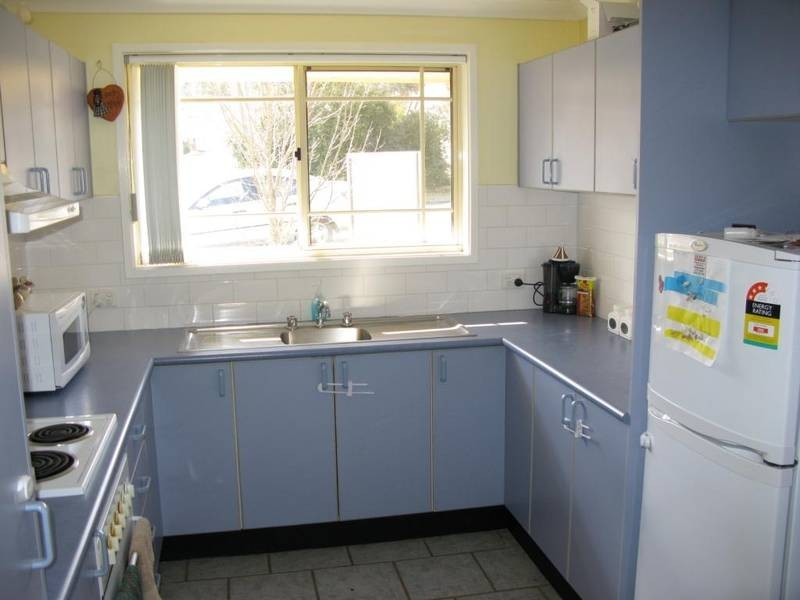 2/40 Ashtree Drive, Armidale NSW 2350