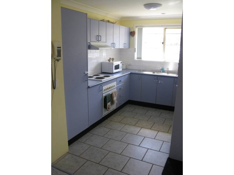 2/40 Ashtree Drive, Armidale NSW 2350