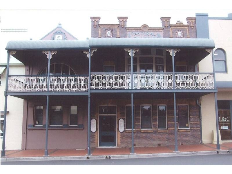 111 Faulkner Street, Armidale NSW 2350