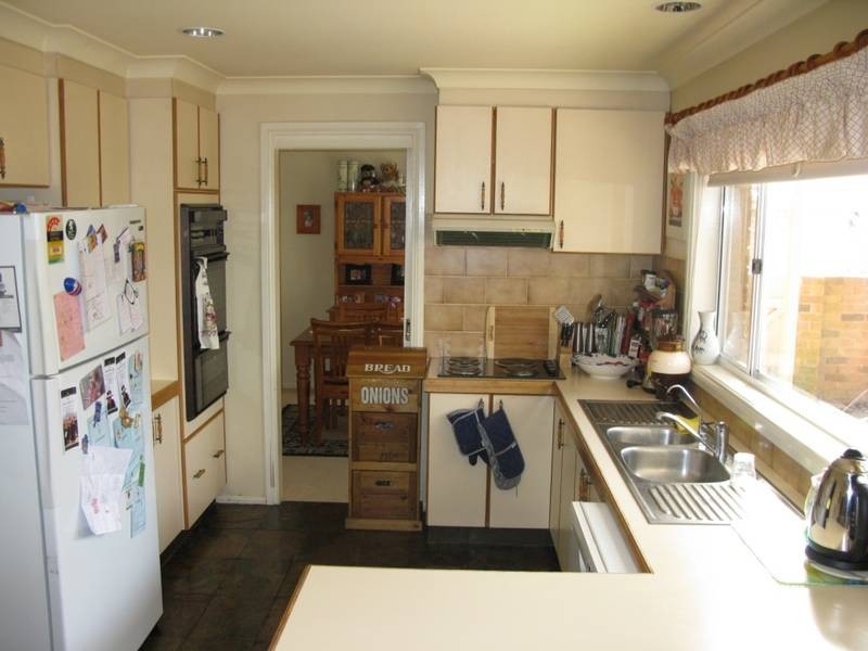 28 Campion Parade, Armidale NSW 2350