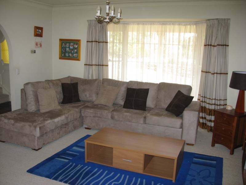 28 Campion Parade, Armidale NSW 2350