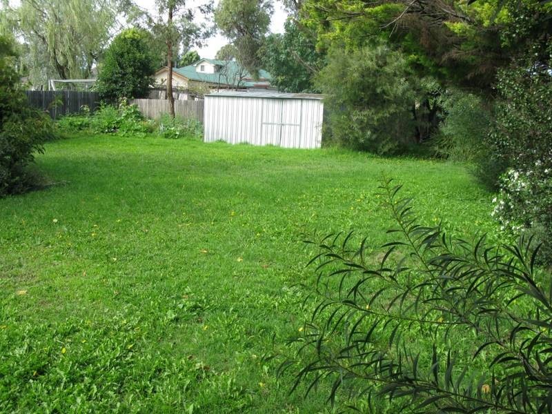 12 JAMES AVENUE, Armidale NSW 2350