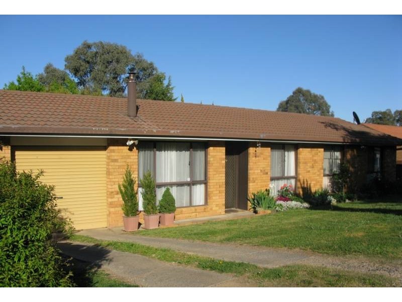 6 Glass Street, Armidale NSW 2350