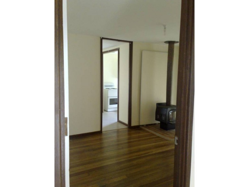 1 RYAN AVENUE, Armidale NSW 2350