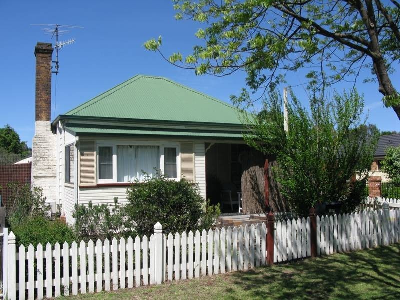 154 Barney Street, Armidale NSW 2350