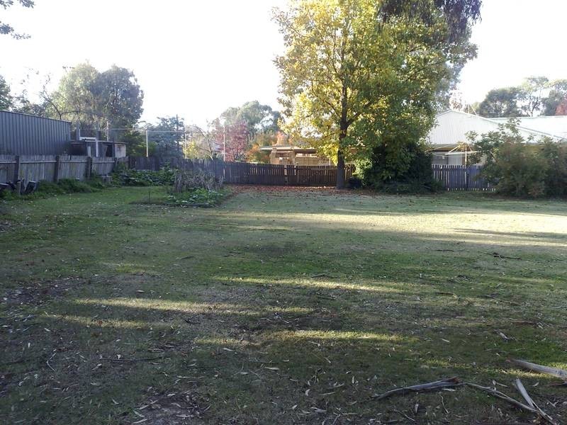 12 HILDA AVENUE, Armidale NSW 2350