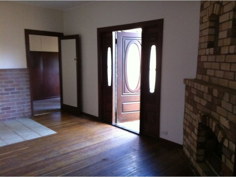 128 HANDEL STREET, Armidale NSW 2350