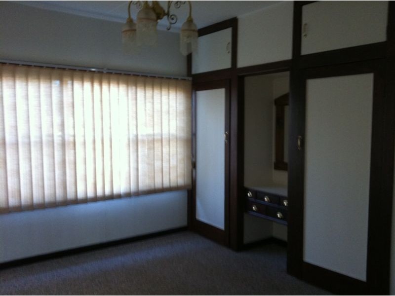 128 HANDEL STREET, Armidale NSW 2350