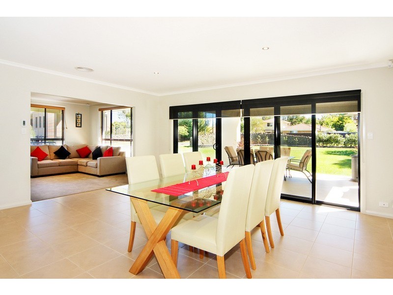 1 ILLALLANGIE CLOSE, Armidale NSW 2350