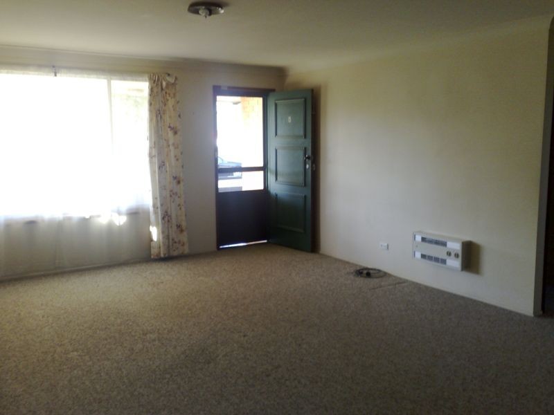 4/4 OLIVER AVENUE, Armidale NSW 2350