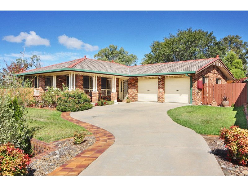 4 Rosecommon Avenue, Armidale NSW 2350