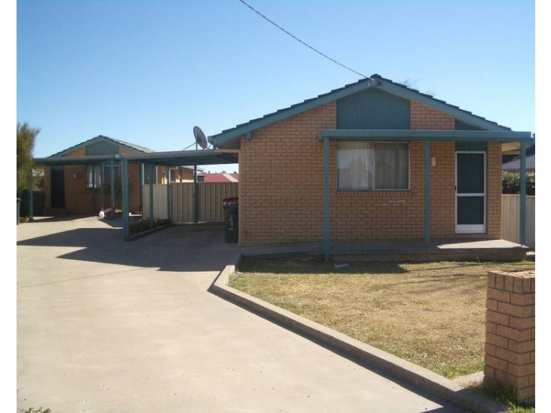 1/214 Canambe Street, Armidale NSW 2350