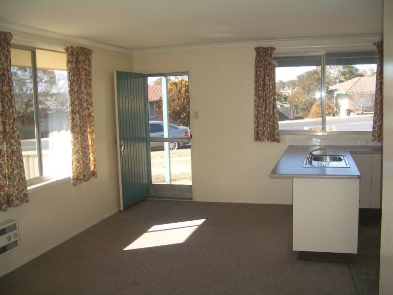 1/214 Canambe Street, Armidale NSW 2350