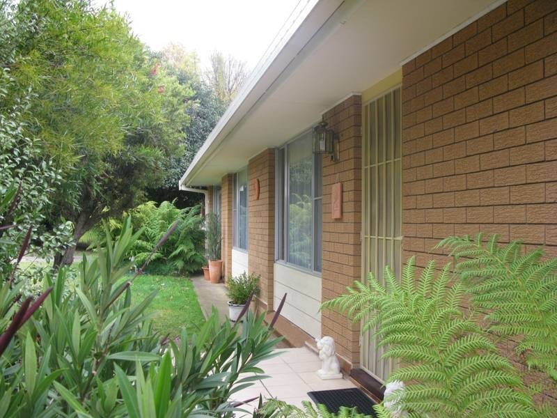 23 MOYES STREET, Armidale NSW 2350