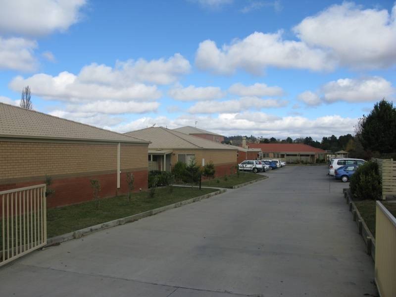 50/80 QUEEN ELIZABETH DRIVE, Armidale NSW 2350