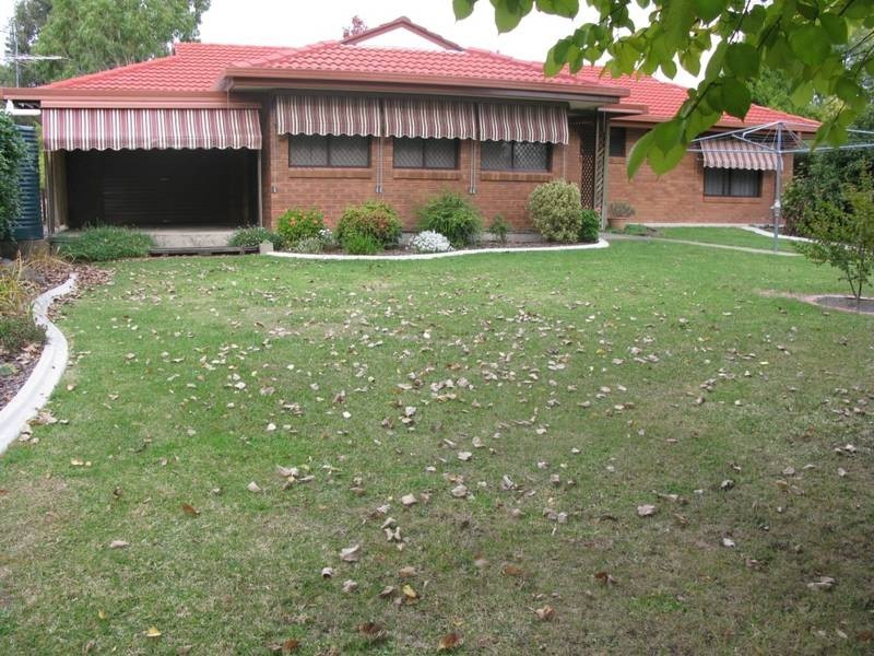 85 MACDONALD DRIVE, Armidale NSW 2350