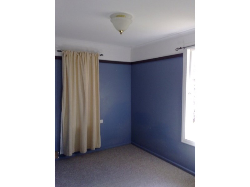 1 QUEEN ELIZABETH DRIVE, Armidale NSW 2350