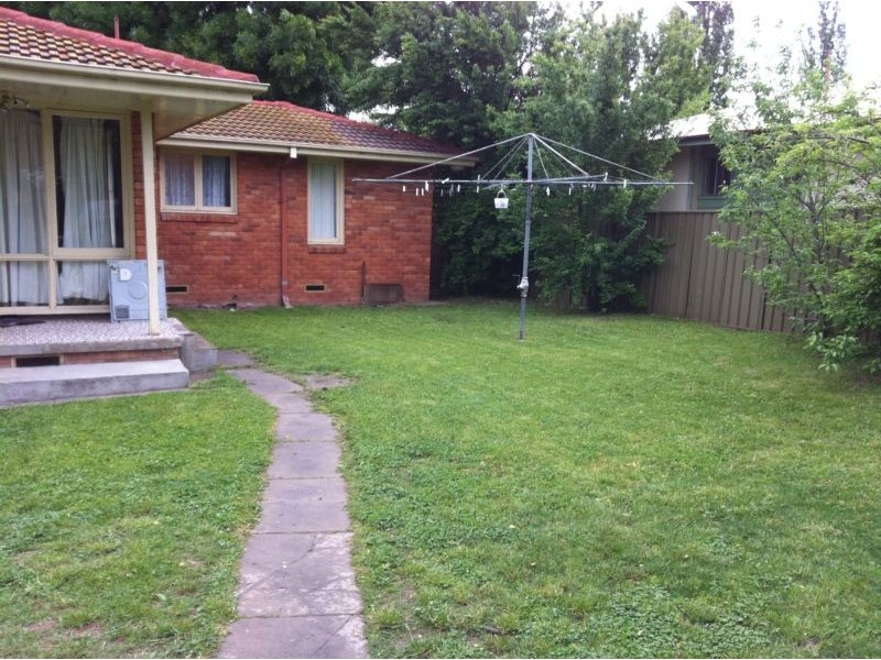 1 QUEEN ELIZABETH DRIVE, Armidale NSW 2350