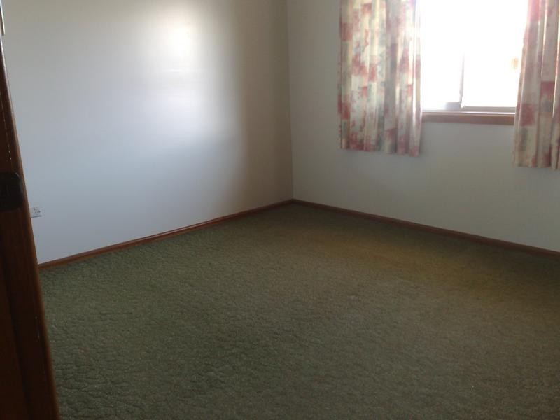 2/8 SPEARE AVENUE, Armidale NSW 2350