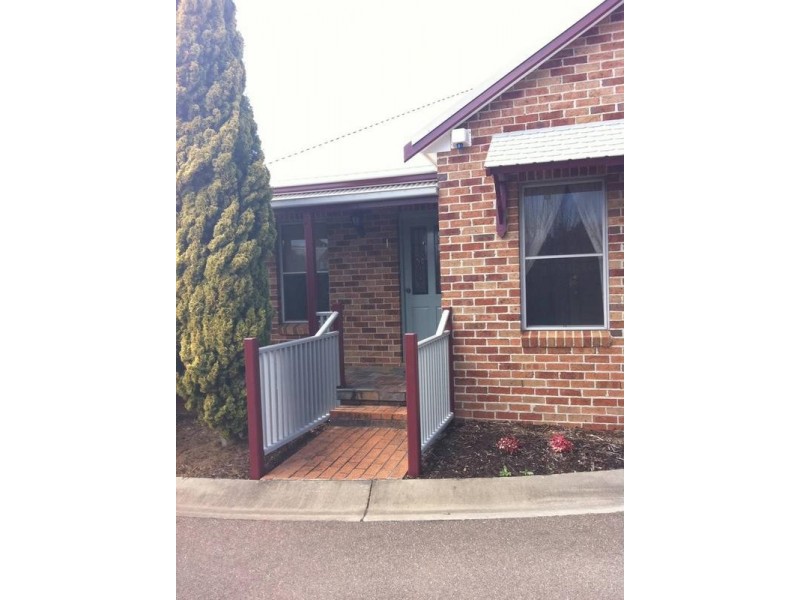 1/94A Rusden Street, Armidale NSW 2350