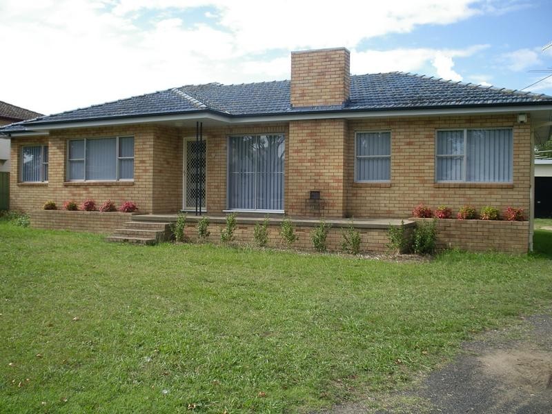 7 Queen Elizabeth Drive, Armidale NSW 2350