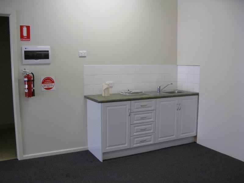 Shop 2/240 Beardy Street, Armidale NSW 2350