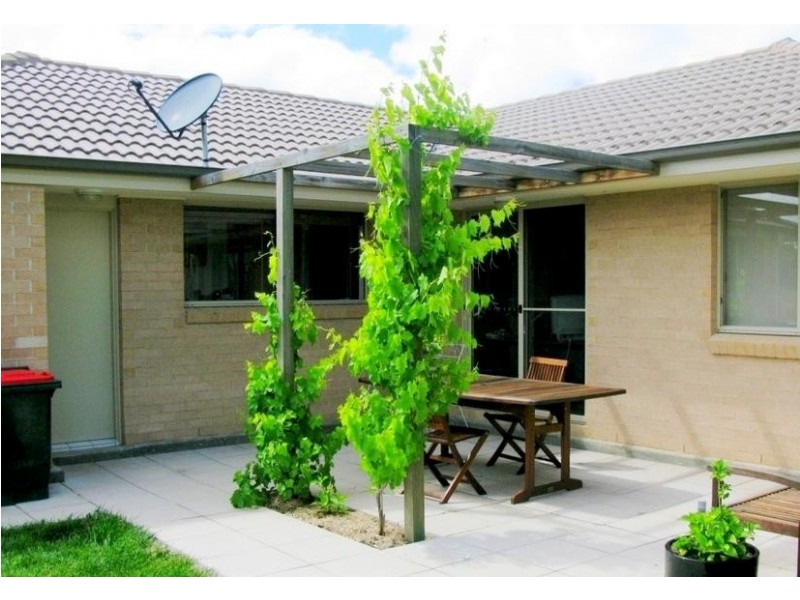 13 DALE CRESCENT, Armidale NSW 2350