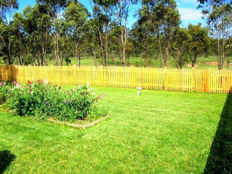 13 DALE CRESCENT, Armidale NSW 2350