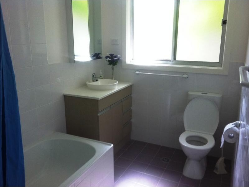 2/212 Markham Street, Armidale NSW 2350