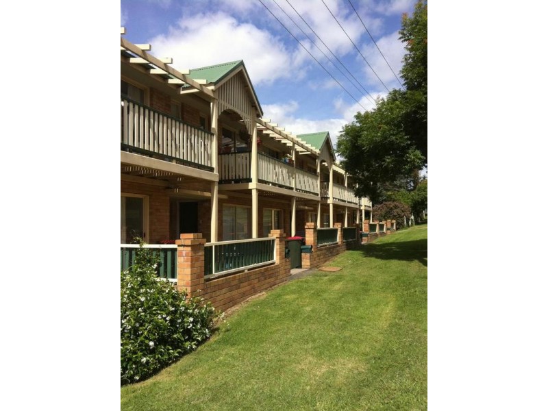 1/165 DANGAR STREET, Armidale NSW 2350