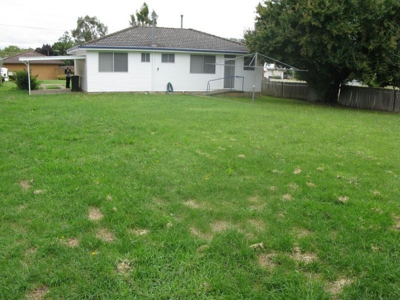 2 WIGAN AVE, Armidale NSW 2350