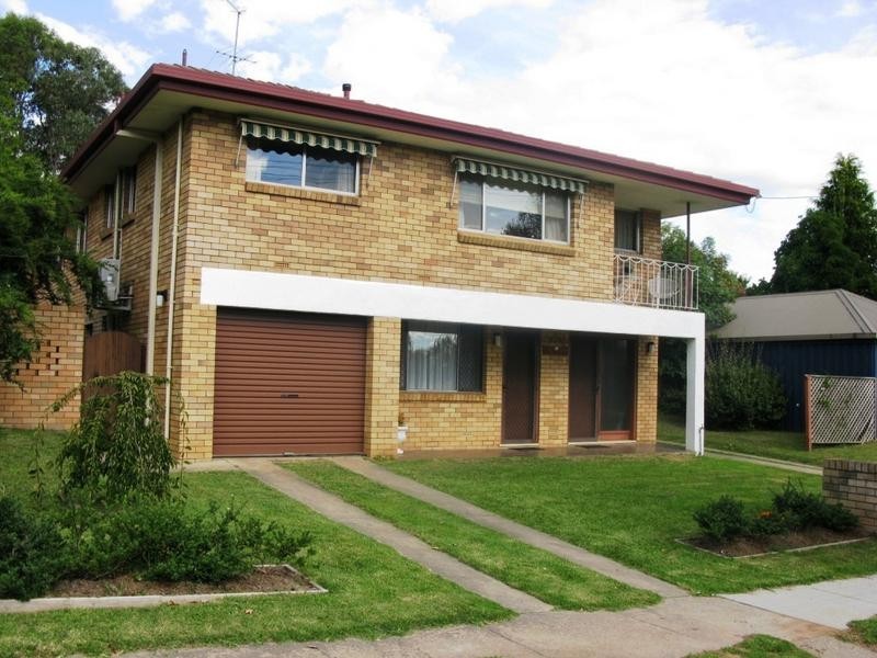 1/73 Markham Street, Armidale NSW 2350