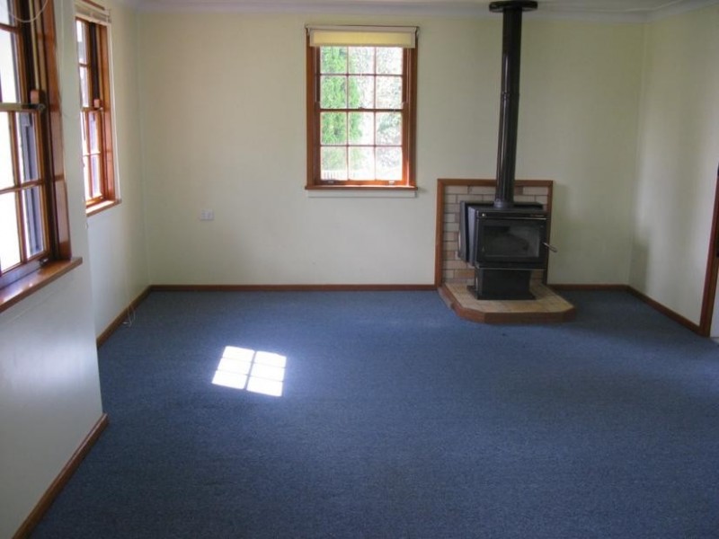 5 Fayle Ave, Armidale NSW 2350