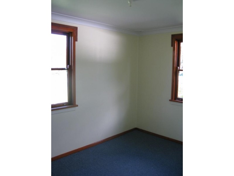 5 Fayle Ave, Armidale NSW 2350