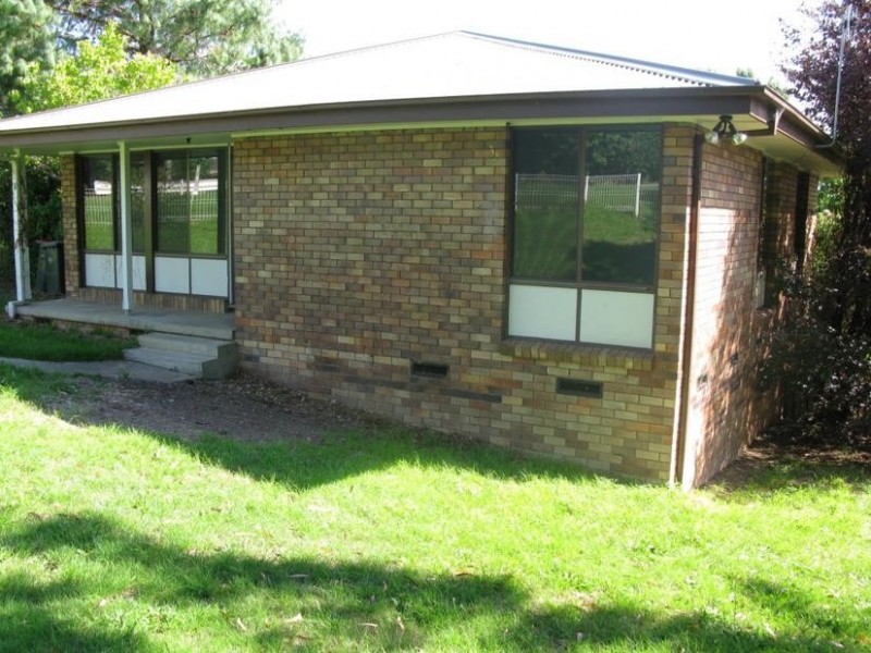30 NORTHCOTT AVE, Armidale NSW 2350