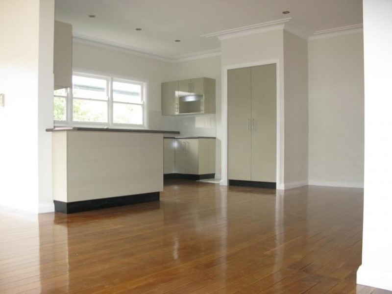 8 FAULKNER STREET, Armidale NSW 2350