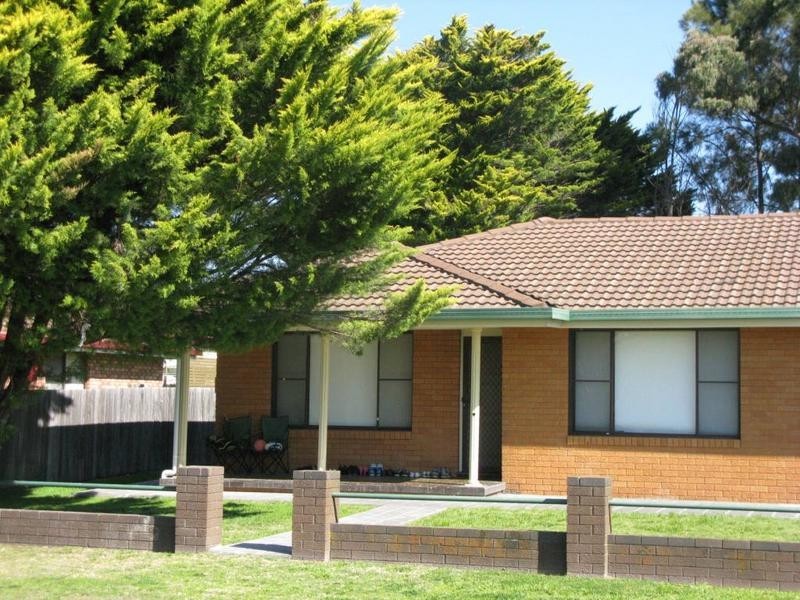 1/4 OLIVER AVE, Armidale NSW 2350